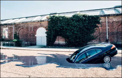 Quand cette oeuvre de Umberto Diaz a-t-elle été installée à la gare Saint-Sauveur de Lille, dans le cadre d'une exposition ?
