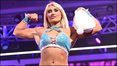 Quel jour a-t-elle commencé sa carrière à la WWE ?