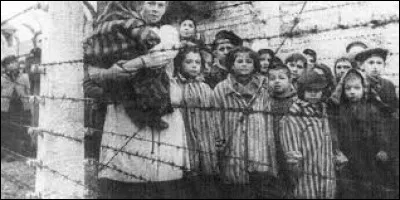 D&egrave;s quelle ann&eacute;e Mussolini instaure-t-il des lois raciales antis&eacute;mites en Italie ?