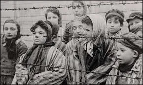 Quand les sonderkommandos d'Auschwitz II - Birkenau se sont-ils r&eacute;volt&eacute;s ?