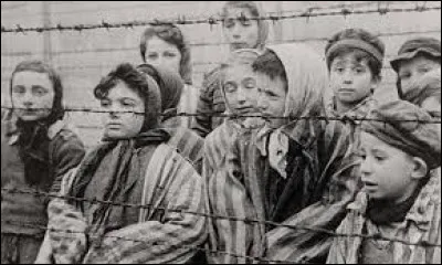 Quel nazi est all&eacute; superviser la Shoah en Hongrie, install&eacute; &agrave; l'h&ocirc;tel Majestic de Budapest ?