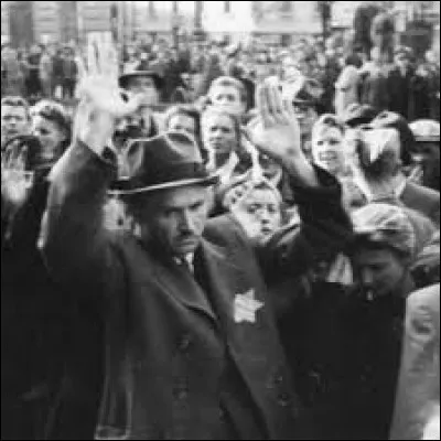 Comment s'appelait le parti fasciste et antis&eacute;mite hongrois durant la Seconde Guerre mondiale ?