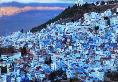 Quel est le nom de ce village bleu marocain, dans les montagnes du Rif ?