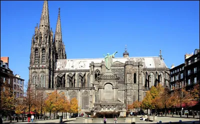 Clermont-Ferrand a-t-elle le tramway ?