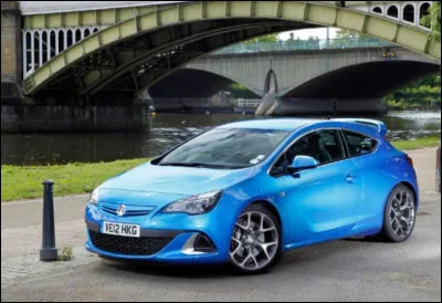 Quelle est cette voiture ?