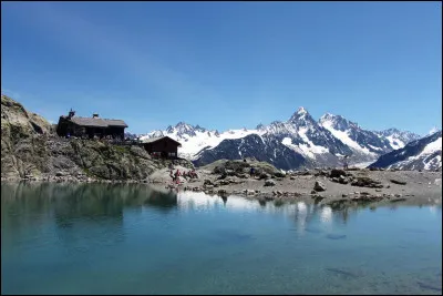 Qui chante "Le Lac" en 2016 ?