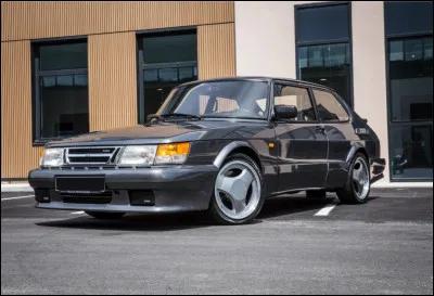 Quel est le nom de cette voiture ?