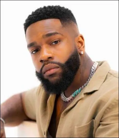 Quel est le vrai nom de Tayc ?