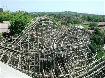 Comment s'appelle cette attraction ?