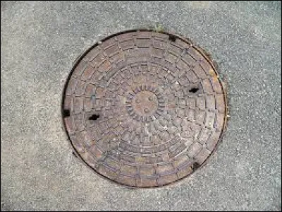 Pourquoi les plaques d'égouts sont-elles rondes ?