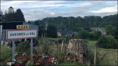 Nous sommes maintenant à l'entrée d'Avesnes-en-Val. Commune Seinomarine, elle se situe en région ...