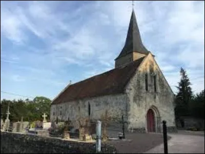 Voici l'église Saint-Brice, à Loucé. Ancienne commune Ornaise, elle se situe en région ...