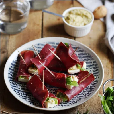 Suisse
De la viande salée, spécialité du canton du même nom.
C'est la viande...