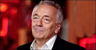 Qui est cet acteur français qui joue le rôle de ''Pierre Dubois'' dans le film ''Ces merveilleux fous volants dans leurs drôles de machines'' ?