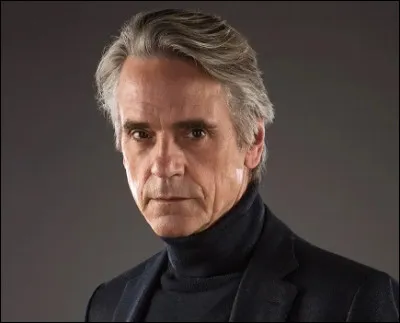 Qui est cet acteur britannique qui joue le rôle de ''Über-Morlock'' dans le film ''La Machine à explorer le temps'' de 2002 ?