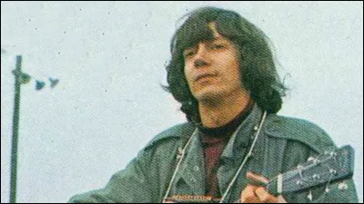 Quelle chanson appartient au chanteur "Antoine" ?