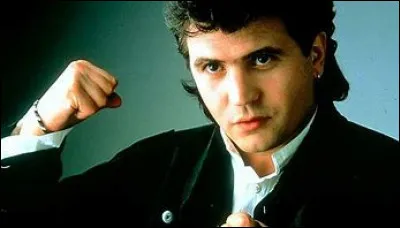 Quelle chanson ne lui appartient pas ?