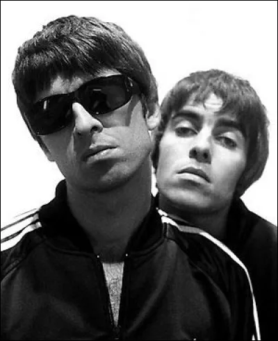 Les frères Liam et Noel Gallgher sont les créateur du groupe :