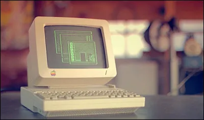 Qui a chanté "Allô Allô monsieur l'ordinateur" en 1985 ?