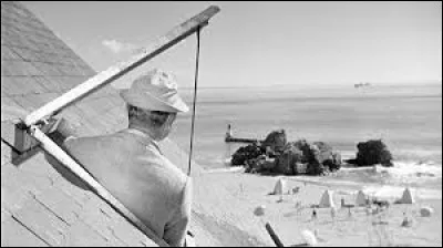 Qui a réalisé le film intitulé "Les Vacances de monsieur Hulot" ?