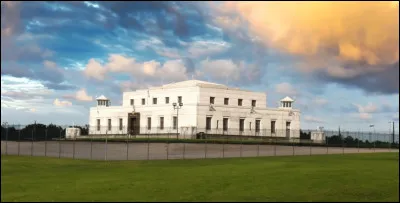 Quel est cet endroit aux États-Unis contenant d'importantes réserves d'or, et absolument interdit d'accès ?