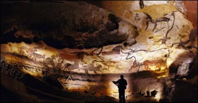 La Grotte de Lascaux, en France, a été fermée au public pour la préserver. Une reproduction a été construite pour permettre aux visiteurs de quand même découvrir la grotte. L'accès à la vraie grotte est maintenant fermé. Dans quel département se trouve Lascaux ?