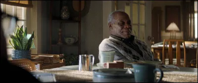 Quelle est cette comédie d'aventure avec Glover ?