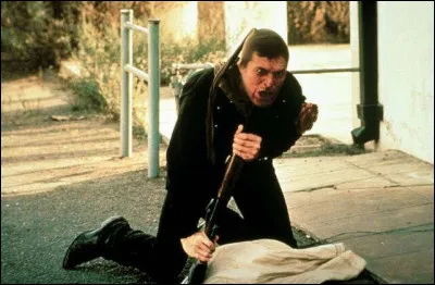 Comment s'intitule ce thriller avec Dafoe ?