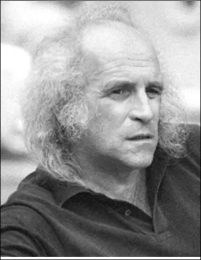 Qui était cet auteur-compositeur-inteprète et poète monégasque (1916-1993), auteur de 40 albums musicaux très originaux ?