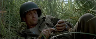 Comment s'appelle ce film de guerre avec Harrelson ?