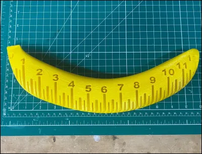 À la fin du film, qui devient le meilleur ami de Banana Outil ?