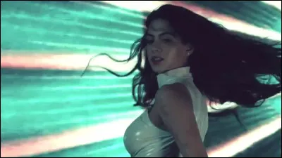 Qui fait partie de la famille d'Isabelle part alliance ?