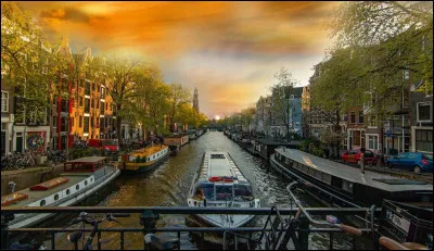 Quelle chanson vous évoque la ville des Jeux Olympiques de 1928 ?