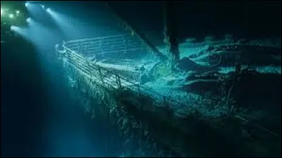 En quelle année l'épave du Titanic sera-t-elle retrouvée ?