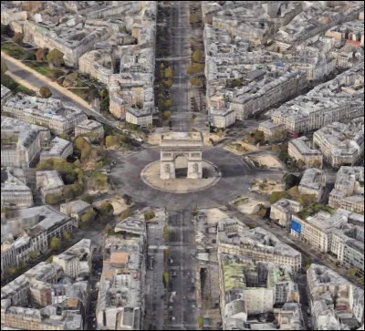 Enfin, le plus facile, quel est le nom de ce monument parisien ?