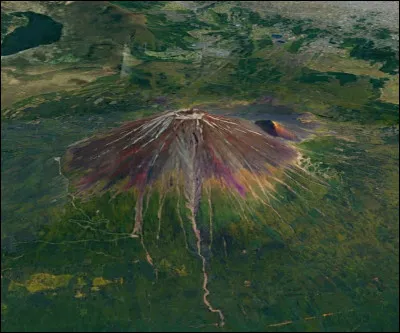 Quel est le nom de ce volcan asiatique, point culminant de son pays ?