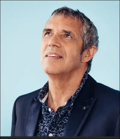 Quel est le patronyme de ce Julien, chanteur et compositeur français ?
