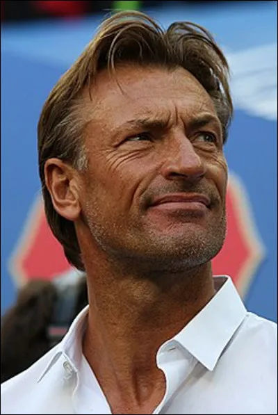 Quel est le patronyme de cet Hervé, footballeur français devenu entraineur célèbre, puis sélectionneur de l'équipe de france féminine de football ?