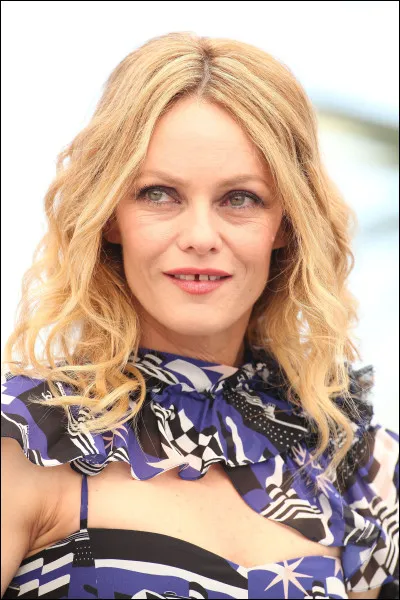 Quel est le patronyme de cette Vanessa, chanteuse et actrice française ?