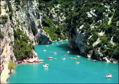 Quelle est la préfecture de l'Ardèche ?
