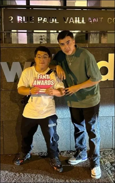 Comment s'appelle le frère de Tobias ?