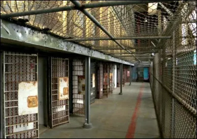 Ce pénitencier d'État américain aujourd'hui abandonné est chargé d'histoire. En effet, 94 exécutions ont eu lieu à l'intérieur. Les cellules sont très petites et dégradées, ce qui fait froid dans le dos. Dans quel État américain ce pénitencier se situe-t-il ?