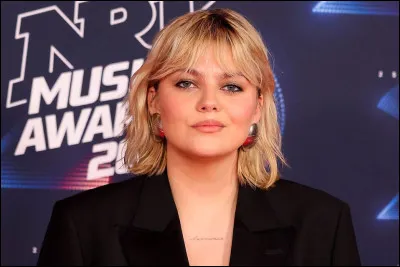 Comment se nomme Louane ?