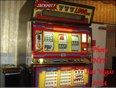 Quel nom donne-t-on aux machines à sous des casinos ?