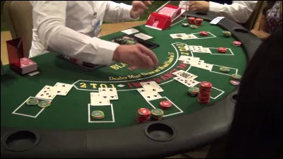Quel est ce jeu de cartes, le roi des jeux de casinos qui allie la perfection, la chance et la stratégie ?