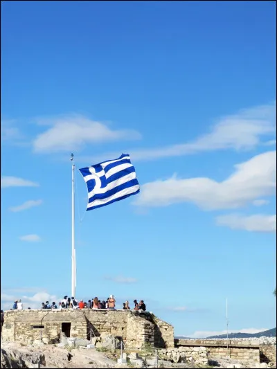 Sur quelle île grecque est situé lextrême sud de lEurope ?