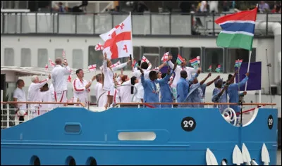 Quels sont ces deux drapeaux de pays ?