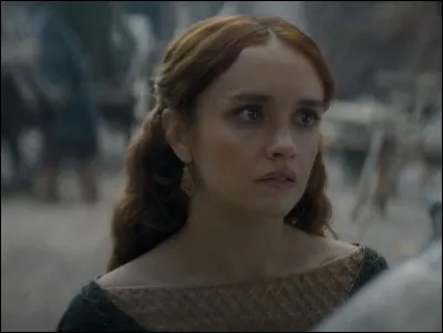 Voici Alicent. Dans quelle série joue-t-elle ?