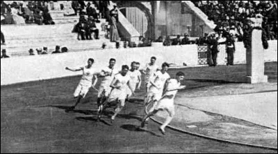 Quatre ans plus tard, les Jeux se déroulent à...