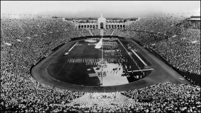 Quelle ville américaine reçoit les Jeux olympiques d'été en 1932 ?